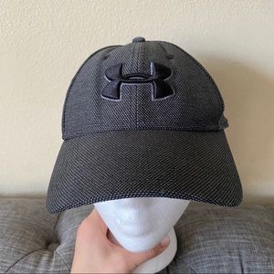 UNDER ARMOUR HAT